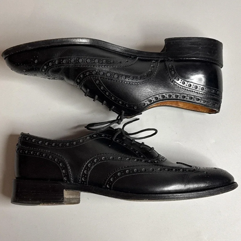 Vintage Lotus Ladbroke Wingtip Oxfords UK 8 EX (US 9) England Northampton Bench